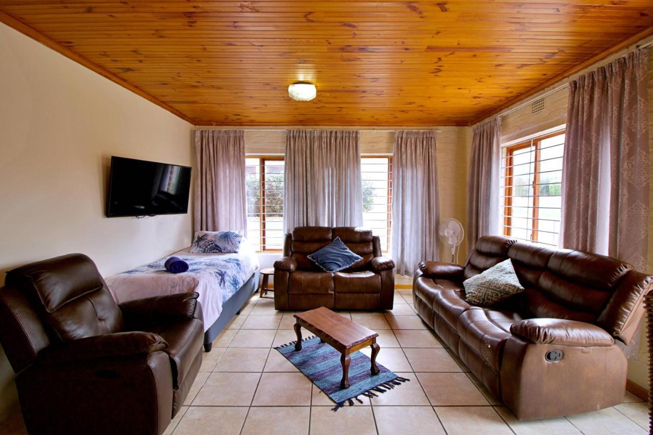 Katinka Self-Catering Apartment Hermanus Exterior photo